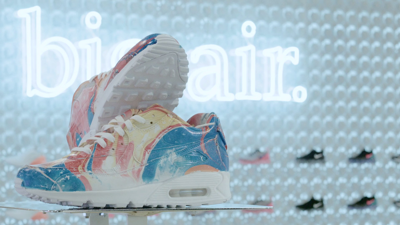 Nike shoe display with computer fans